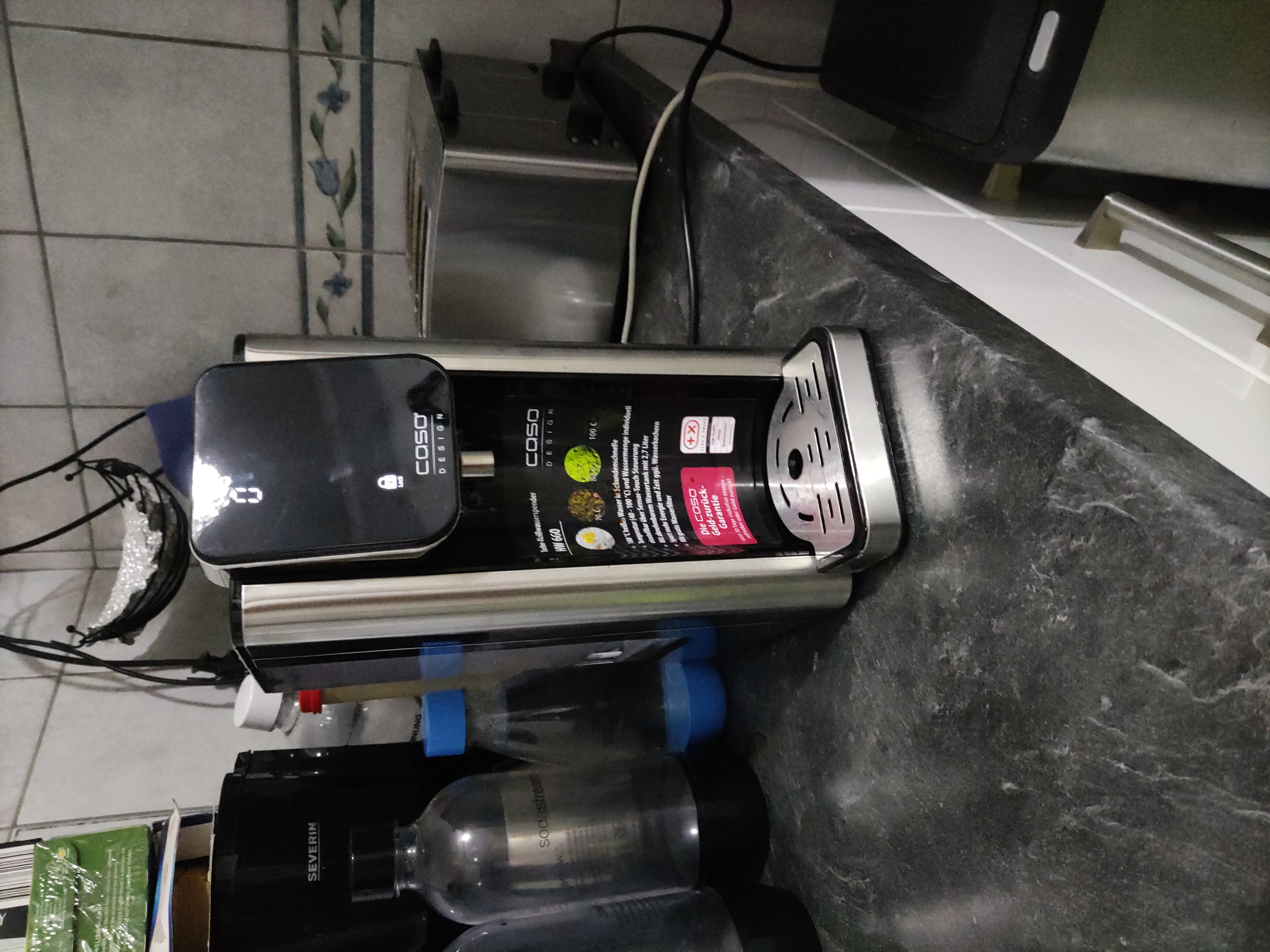 CASO HW 660 Heißwasserspender 2,7 l Schwarz 2600 W