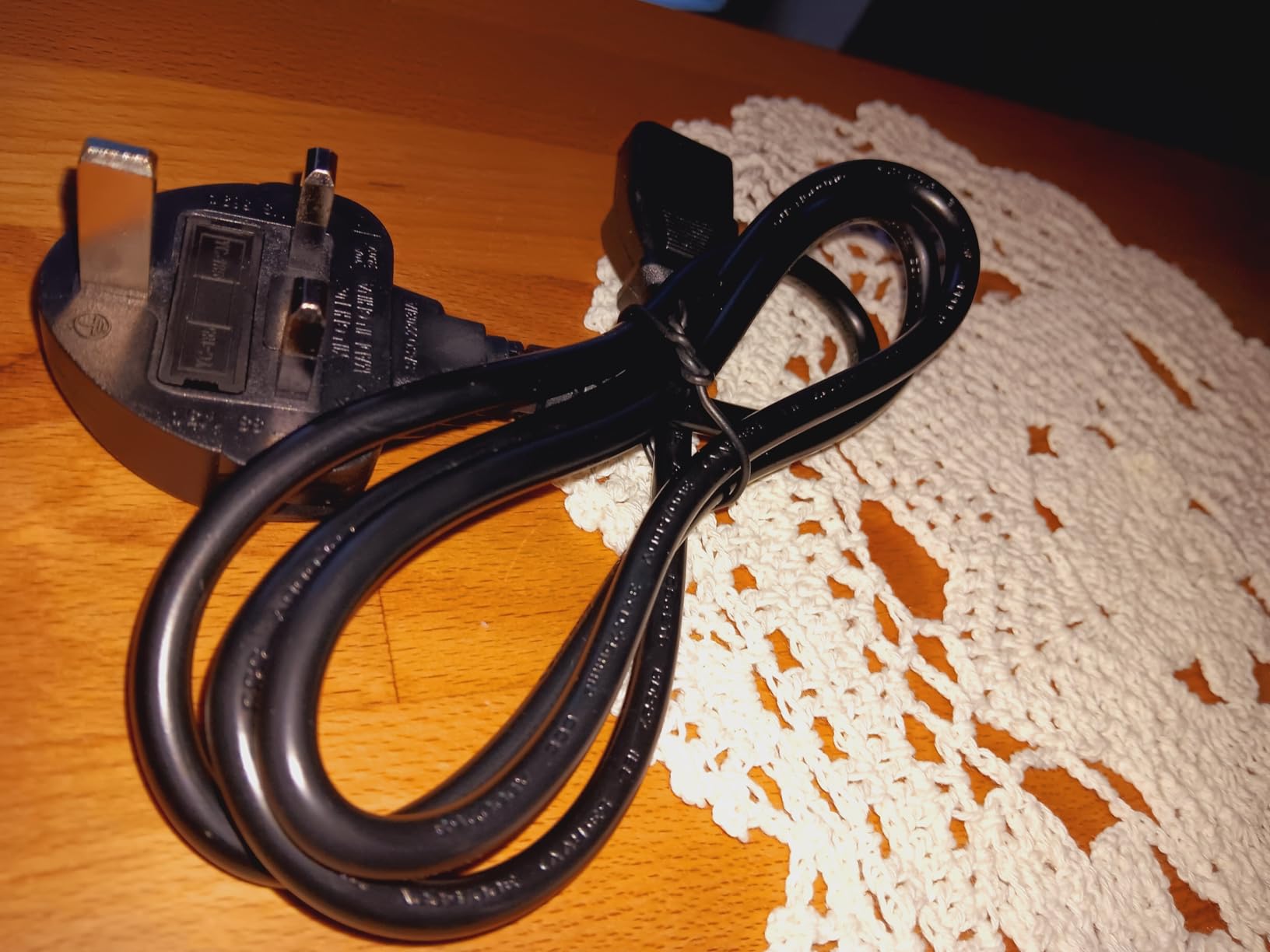 Vocha Electric Pot 1,6L Elektrokochtopf Schwarz Edelstahl