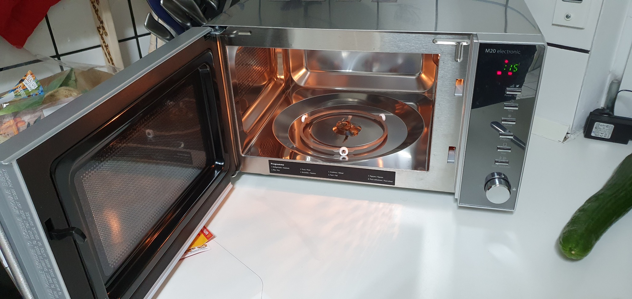 CASO M 20 Electronic Mikrowelle 20L 800W Edelstahl