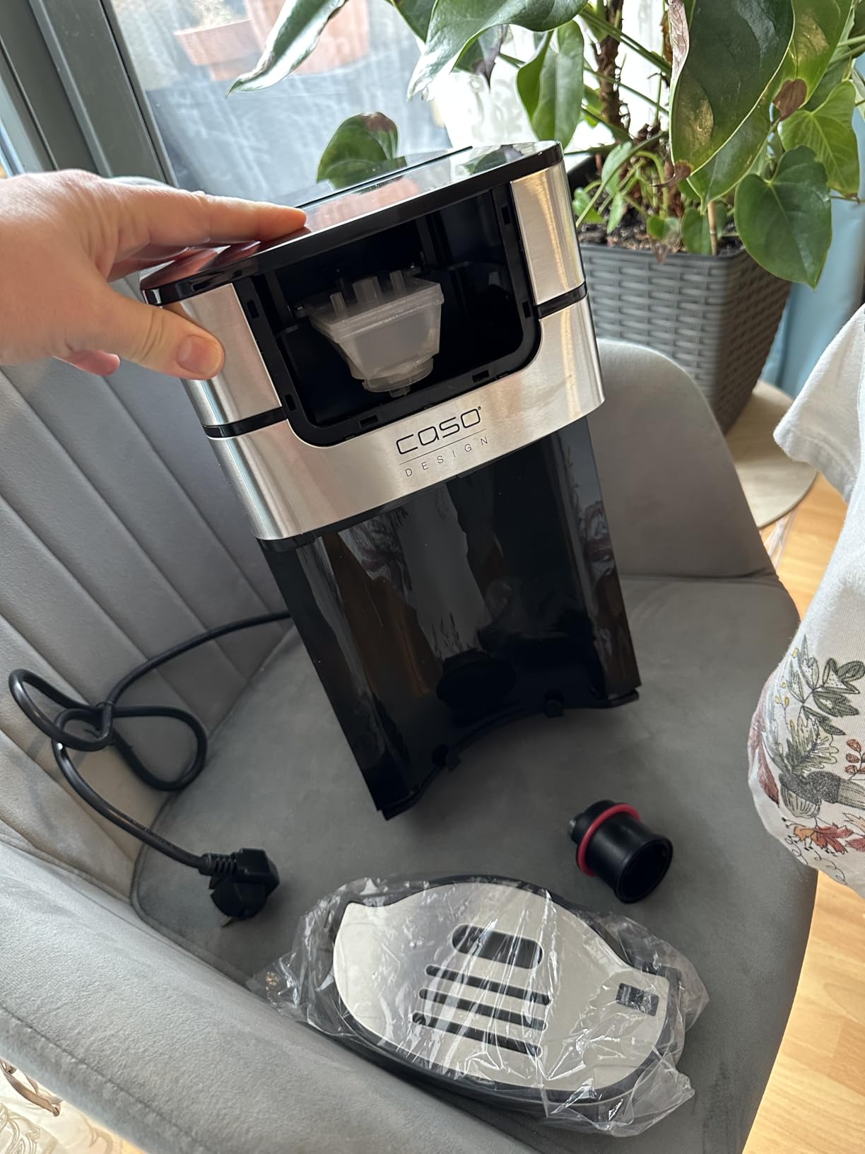 Caso PerfectCup 1000 Pro Heißwasserspender 4 Liter Edelstahl