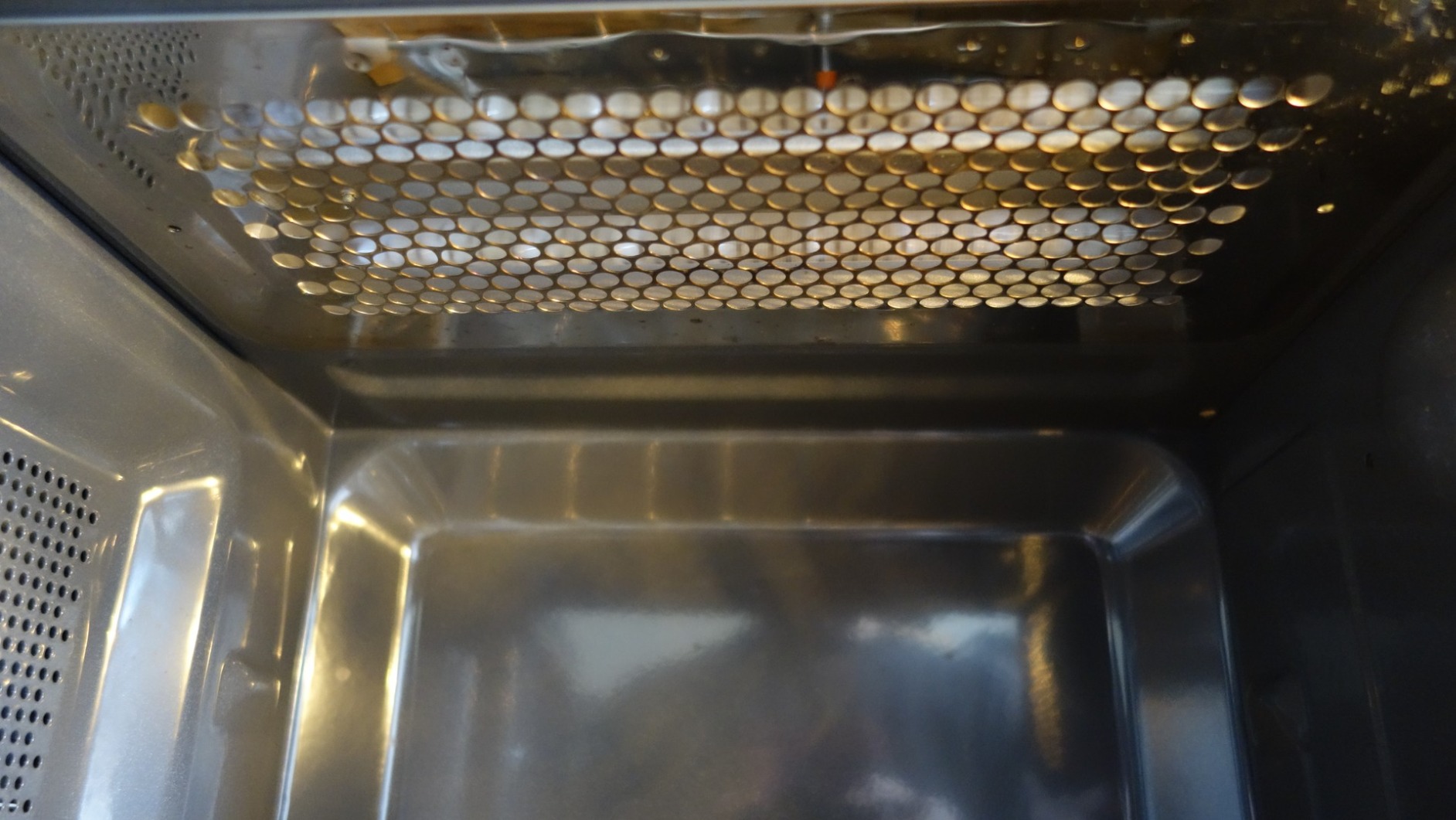 Caso BMG20 Ceramic Mikrowelle mit Grill 20L 800W Schwarz