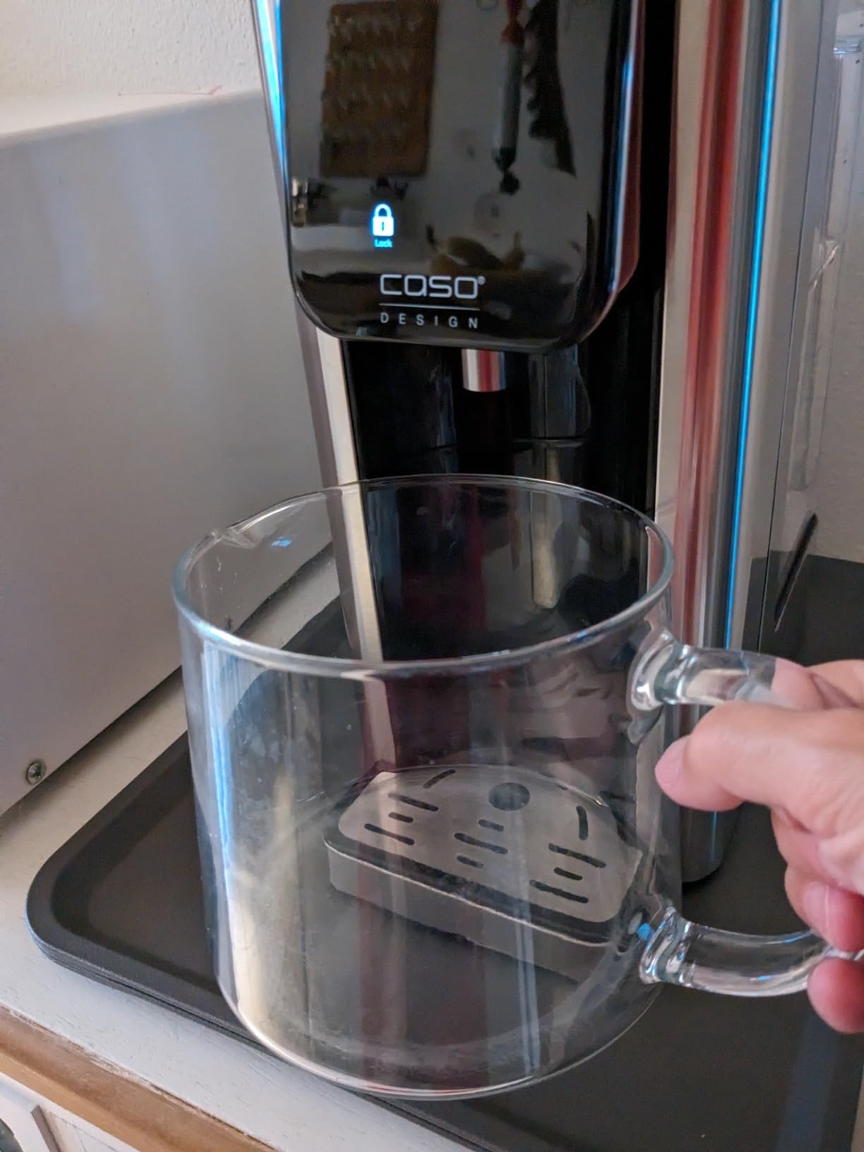 CASO HW 660 Heißwasserspender 2,7 l Schwarz 2600 W