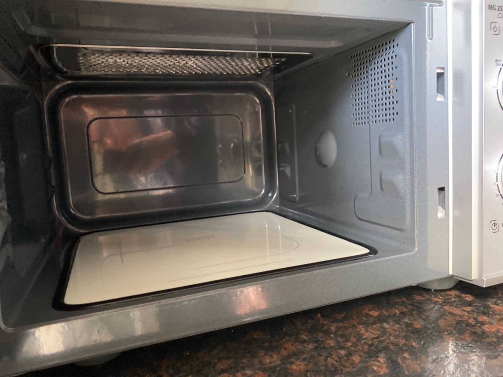 CASO MG20 Ecostyle Ceramic Mikrowelle mit Grill 20 Liter